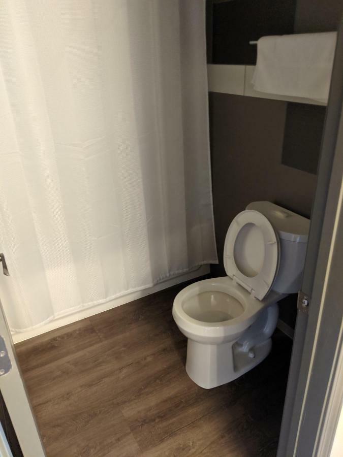 Riverside Tower 鸽子谷 外观 照片